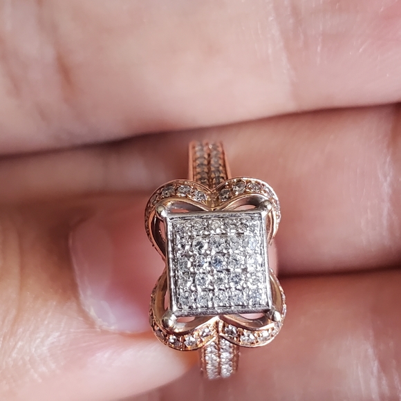 10k gold ring with natural diamonds - Picture 8 of 16